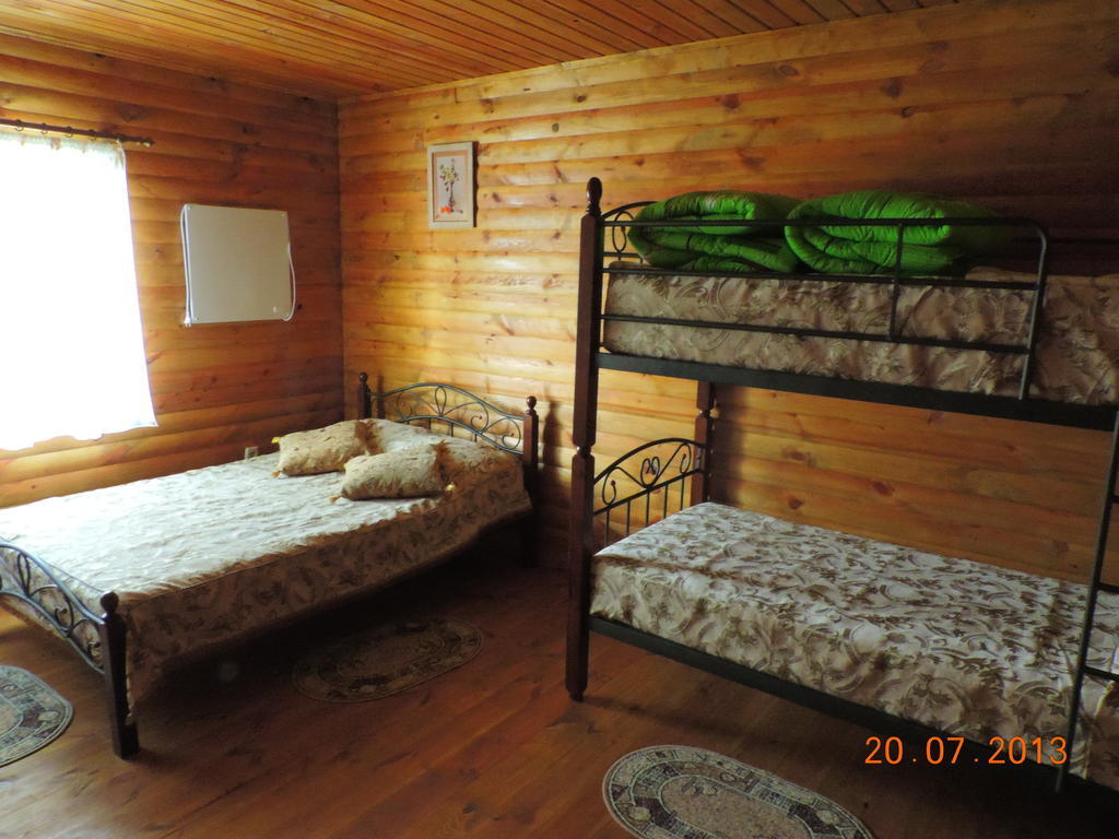 Slavutich Hotel Nova Kakhovka Room photo